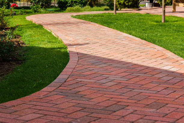 Best Professional Driveway Pavers  in Landmk, AR